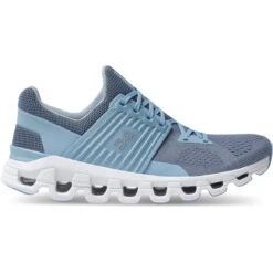 On Running Women's Cloudswift 2 12 On Running Women's Cloudswift 2 -Sports Shoe Store Small PNG SS21 Cloudswift Lake Sky W Pack Shot 1
